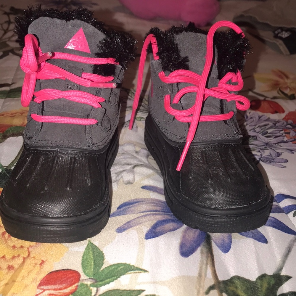 Size 8 toddler boots